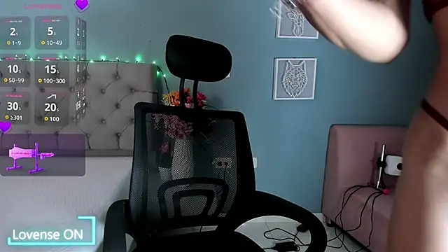 Valentina Rujano online show from April 12, 2026, 1:31 am