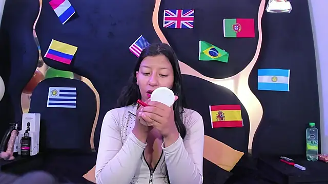 Snapshot of Vaneline2 chatting on June 23, 2026, 2:48 pm Vaneline2 online show from June 23, 2026, 2:48 pm