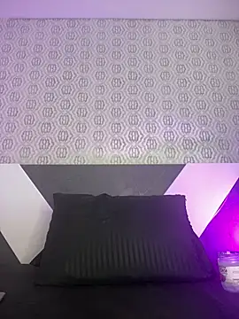 Mia rivers   online show from April 13, 2026, 7:51 pm