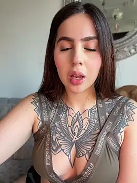 Snapshot of Im_Anto chatting on July 25, 2026, 10:38 pm Im Anto online show from July 25, 2026, 10:38 pm