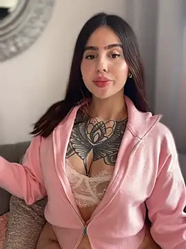 Snapshot of Im_Anto chatting on July 19, 2026, 1:52 pm Im Anto online show from July 19, 2026, 1:52 pm