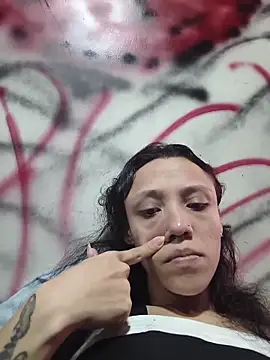 CharlotteKravizz online show from February 20, 2026, 7:27 pm