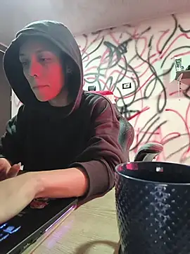 CharlotteKravizz online show from February 18, 2026, 9:44 pm