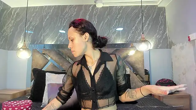 CharlotteKravizz online show from March 5, 2026, 3:25 am