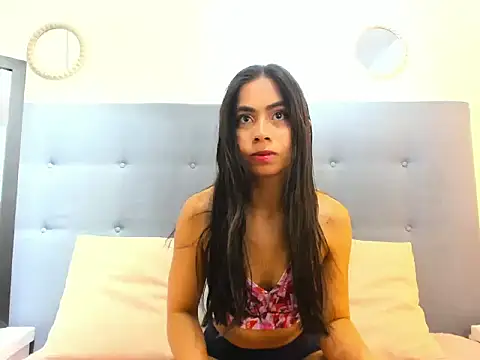 Snapshot of Valery_Synn chatting on February 16, 2026, 12:59 pm Valery Synn online show from February 16, 2026, 12:59 pm