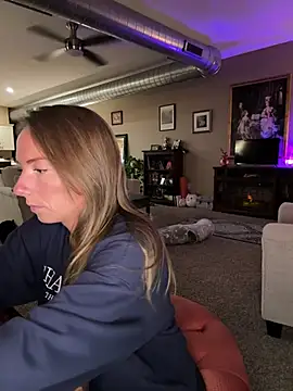 mooviebaby online show from February 26, 2026, 1:27 am