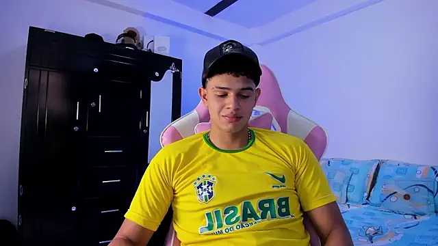 Snapshot of Adrian_Prime_ chatting on February 28, 2026, 6:29 pm Adrian Prime online show from February 28, 2026, 6:29 pm