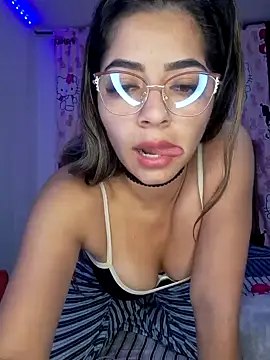  as una77 online show from April 18, 2026, 4:04 am