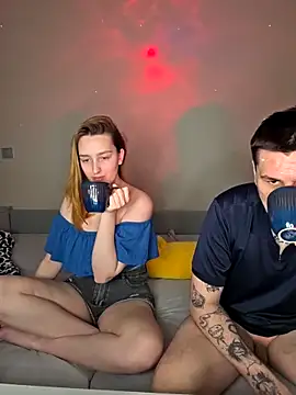 ToxyFoxyy online show from February 11, 2026, 12:27 pm