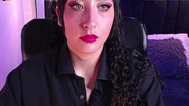 ladyraing online show from March 3, 2026, 3:13 am