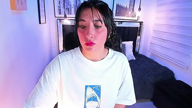 ladyraing online show from February 21, 2026, 3:08 am