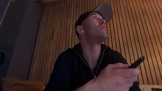 AdamKlee online show from February 3, 2026, 10:59 pm