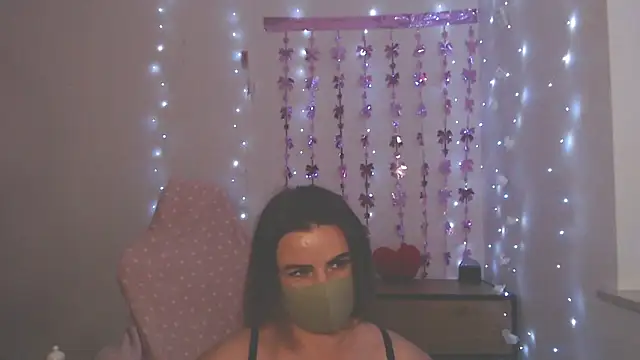 Avelina1 online show from April 25, 2026, 8:17 pm