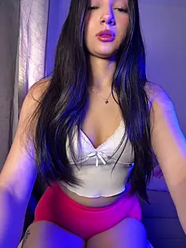 Chinicr18 online show from April 25, 2026, 10:18 pm