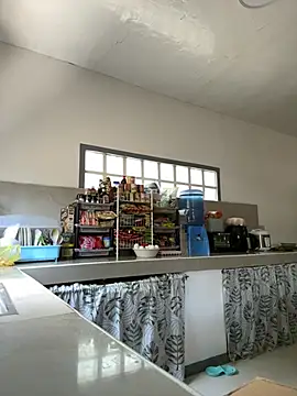 lady candy85 online show from April 14, 2026, 1:32 am