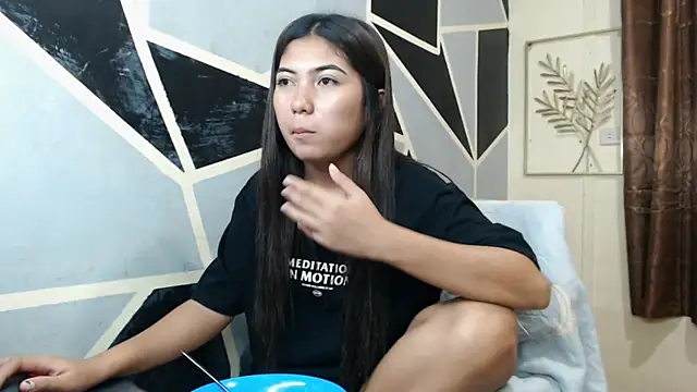 Jam morena  online show from April 13, 2026, 4:22 pm