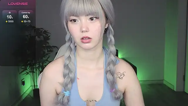 PONKY PINKY online show from April 21, 2026, 2:03 am