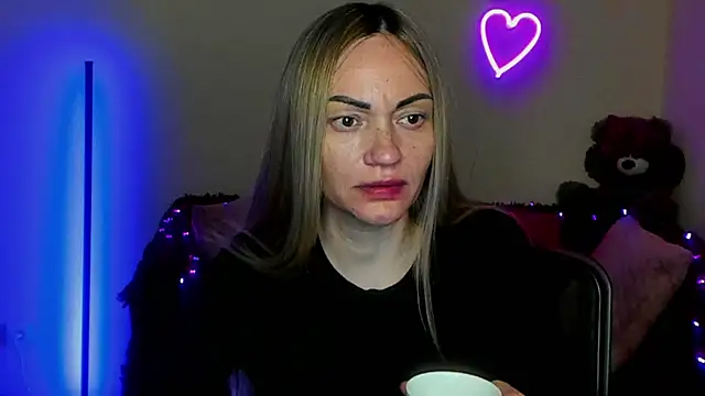 BlondMikey22 online show from April 19, 2026, 5:25 pm