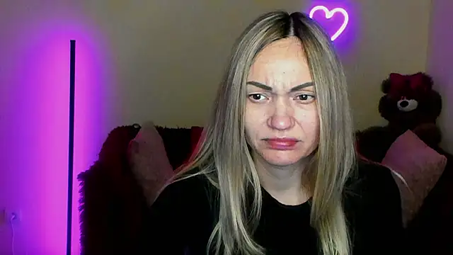 BlondMikey22 online show from April 8, 2026, 5:25 pm