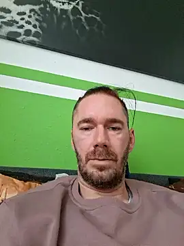 Dernachbar89 online show from February 4, 2026, 1:28 pm