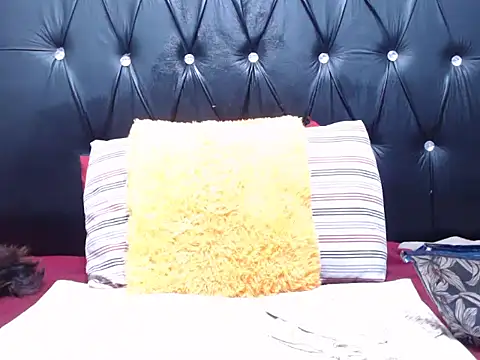 Snapshot of MissConniexxx chatting on February 13, 2026, 3:45 pm MissConniexxx online show from February 13, 2026, 3:45 pm