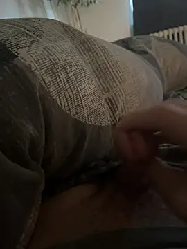 ManuelCervantes1972 online show from April 15, 2026, 5:24 am