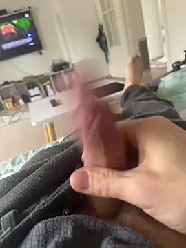 ManuelCervantes1972 online show from April 12, 2026, 8:17 am