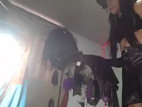 sofia69xxx online show from February 24, 2026, 11:44 am