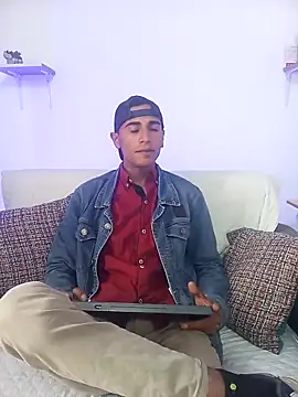 Andrey santamaria online show from February 23, 2026, 3:23 pm