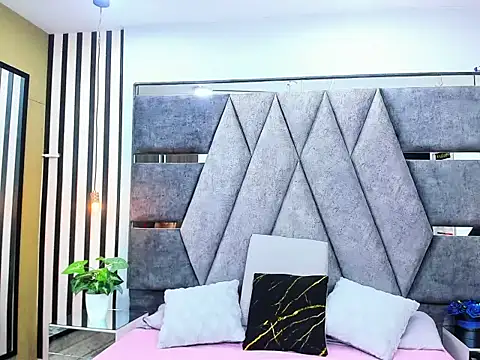 Mila Nova  online show from February 12, 2026, 11:54 am