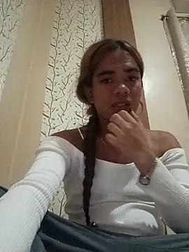 Wildcam21 online show from April 23, 2026, 9:49 am