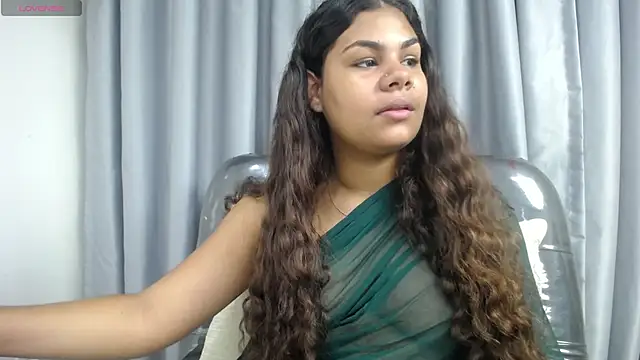 yaazhinii online show from June 2, 2026, 11:54 am