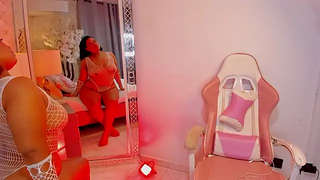 YazminJenner online show from March 11, 2026, 5:34 am