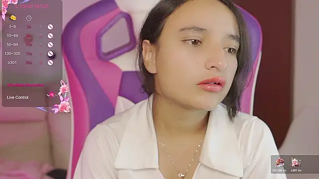  emily jonexs online show from February 15, 2026, 5:23 pm