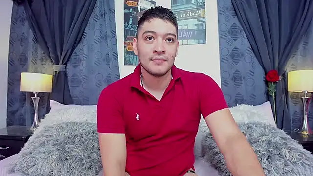 NicoHoffman online show from April 14, 2026, 10:15 pm