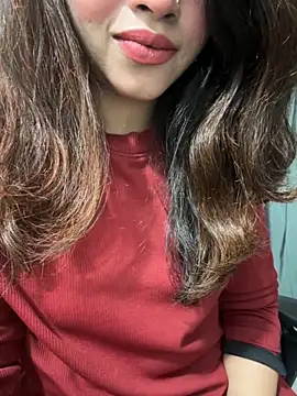 riya sharma11 online show from April 16, 2026, 10:01 pm