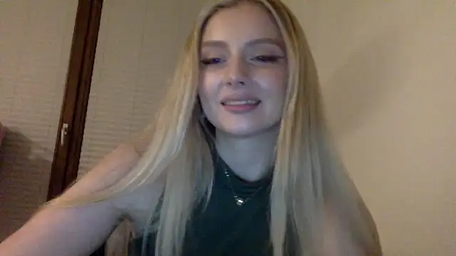 MayaWetDream online show from April 9, 2026, 8:26 pm