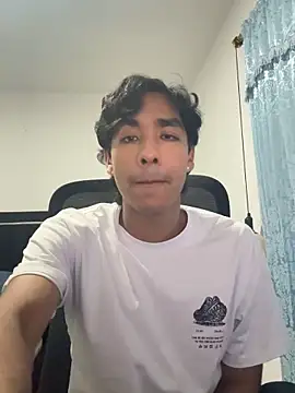 Pedestal diamant online show from March 3, 2026, 11:34 pm