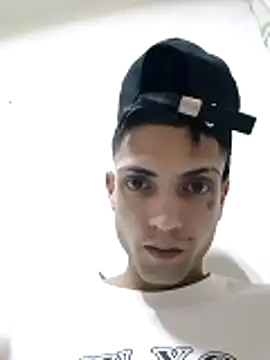 Snapshot of CubanoxxxSex chatting on February 25, 2026, 3:07 am CubanoxxxSex online show from February 25, 2026, 3:07 am