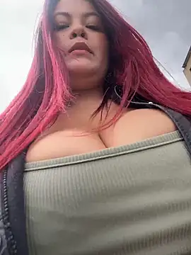 Lia-Moon77 online show from April 18, 2026, 4:42 pm