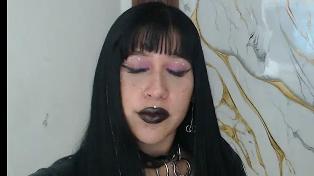 valen ros online show from April 12, 2026, 10:35 pm