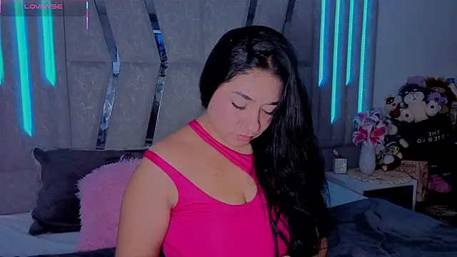 Snapshot of Grecia_Valmont chatting on February 28, 2026, 2:39 pm Grecia Valmont online show from February 28, 2026, 2:39 pm