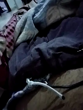 UnsureSlide online show from March 26, 2026, 2:32 am