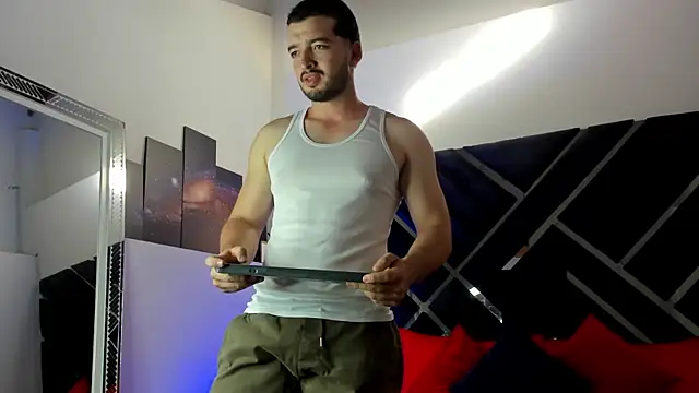 Snapshot of Logan_Wolf-js chatting on July 17, 2026, 9:45 pm Logan Wolf-js online show from July 17, 2026, 9:45 pm