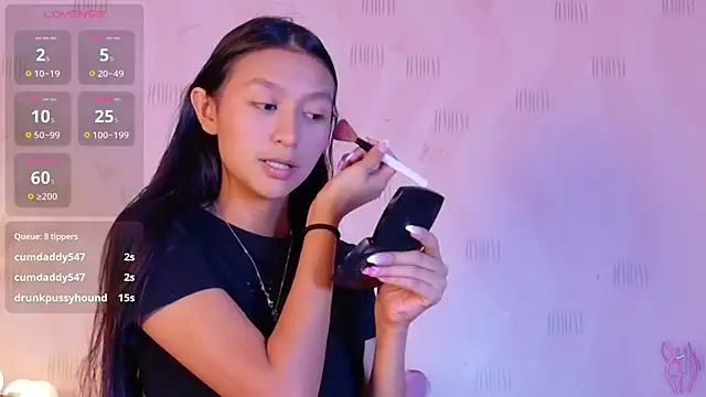 ThinPrincesss online show from April 18, 2026, 7:18 pm