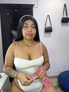 big booty girl online show from February 13, 2026, 11:49 pm