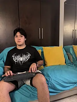 EmilyAndAndrew online show from February 18, 2026, 3:37 am