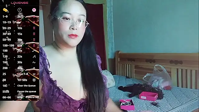 Snapshot of vivi523 chatting on April 8, 2026, 2:46 am vivi523 online show from April 8, 2026, 2:46 am