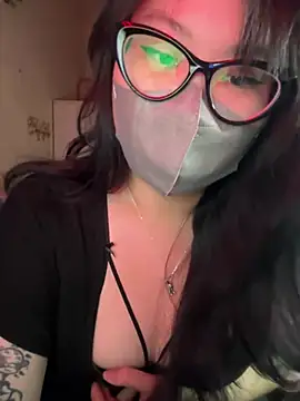 HaleyKin online show from May 22, 2026, 3:43 pm