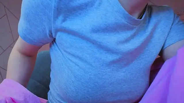  Kiki angel  online show from April 5, 2026, 1:23 am